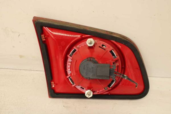 FEU ARRIERE DROIT VW PASSAT BREAK 2/2005-11/2010 ( INTERIEUR ) - Vue 2